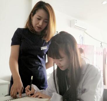 美容就业之星—高欣欣